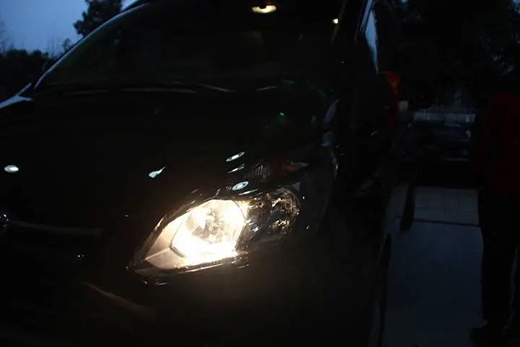 ʹ���p�͸���ȫ�Ҳ�ğ� �u��?z��)����?j��)LED�������ȫ�����m