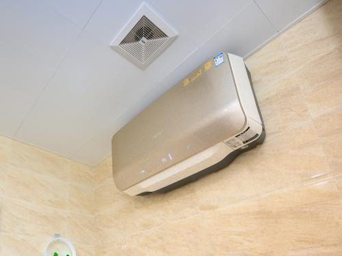 A.O.ʷ��˹����늟�ˮ�� �r(sh��)�и߶�ԡ�Ҳ���֮�x