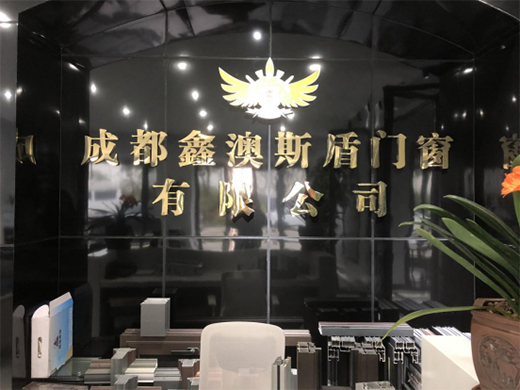 ��������x�ܸ߶˶����T�� �c�ΰ�˹���T���_�ɑ�(zh��n)�Ժ���