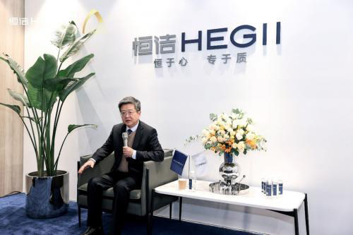 �㝍CEO������ʾ�����m(x��)ͻ���c�l(f��)չ �����I(l��ng)���l(w��i)ԡ�ИI(y��)