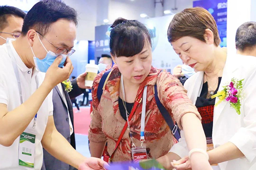 ������ �s�u����!�Ό����@�G��ˇ�gͿ�ϼ����A