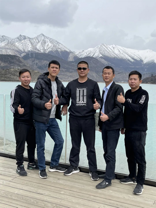 �̼��V�F(tu��n)�(du��)�������{���������I(l��ng)�Բ�һ�ӵĹ�˾�Ļ�