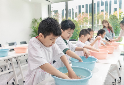 ������F(xi��n)�����̌W�����c10��̽��ϴ�o�Ƽ�����