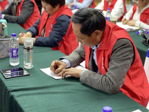 �����ɹ� �W��ɯ���ܿƼ���ɽ�|վ�Ј�(ch��ng)�I(y��ng)�N(xi��o)��ӑ��(hu��)