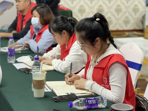 �����ɹ� �W��ɯ���ܿƼ���ɽ�|վ�Ј�(ch��ng)�I(y��ng)�N(xi��o)��ӑ��(hu��)