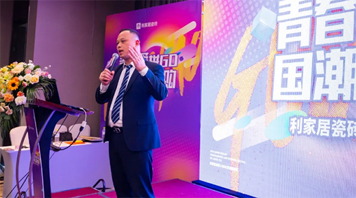 �۽� ��?y��n)��ҾӴɴu18����ж����¹�(ji��)����(d��ng)��(hu��)�A�M(m��n)�ɹ�