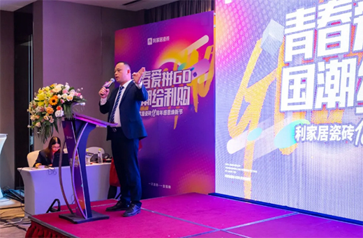 �۽� ��?y��n)��ҾӴɴu18����ж����¹�(ji��)����(d��ng)��(hu��)�A�M(m��n)�ɹ�