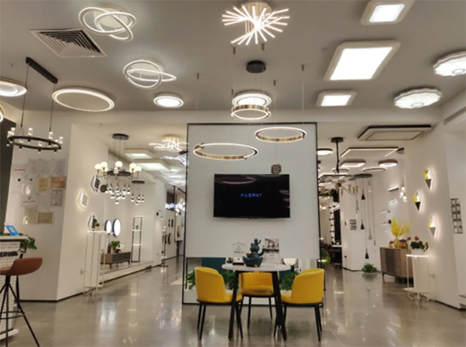 �x���ɂ�������L(f��ng)���L����ꖶ���