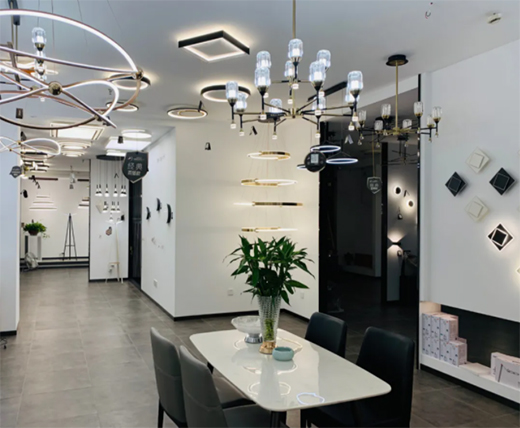 �x���ɂ�������L(f��ng)���L����ꖶ���