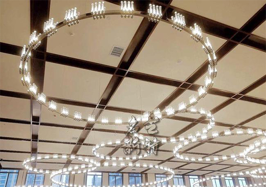 һ��M���������ğ���������g���Ƴ���ͬ�Շ�