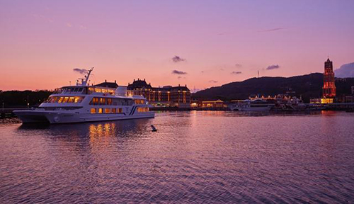 ��˹�Ǳ�����֮����(gu��)�����ռ������ß����c���ӭ������