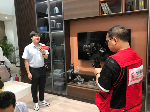 �Ì��������Ҿӽ������˳��˺��Ќ���Ȧ��