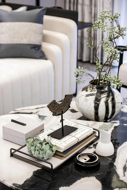 �����¾����������������F(xi��n)����ʽ