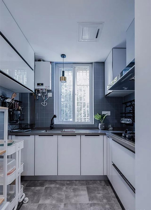 �����h��ֹ��ɫ���x����׌�N�������¸߶�