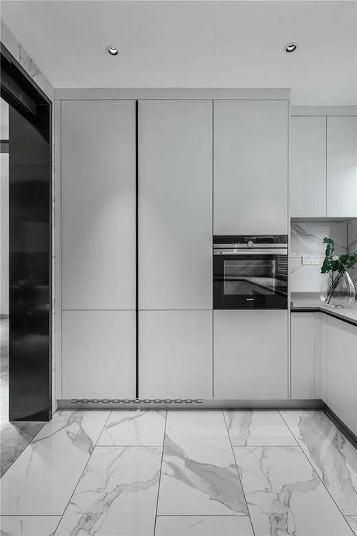 �����h��ֹ��ɫ���x����׌�N�������¸߶�