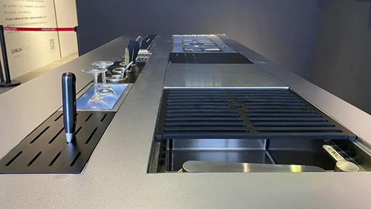 ���G�ؼ��Ŀ���������ֹ�ڝM�㣬�����ڳ�Խ