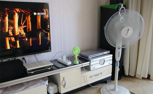 ��ȫ�ֺ�����aigo ��λ���L������(18W����)�w�