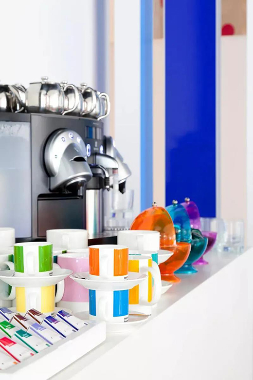 ɫ�ʽ����L(f��ng)�� ����ʰߔ�����Ŀ����