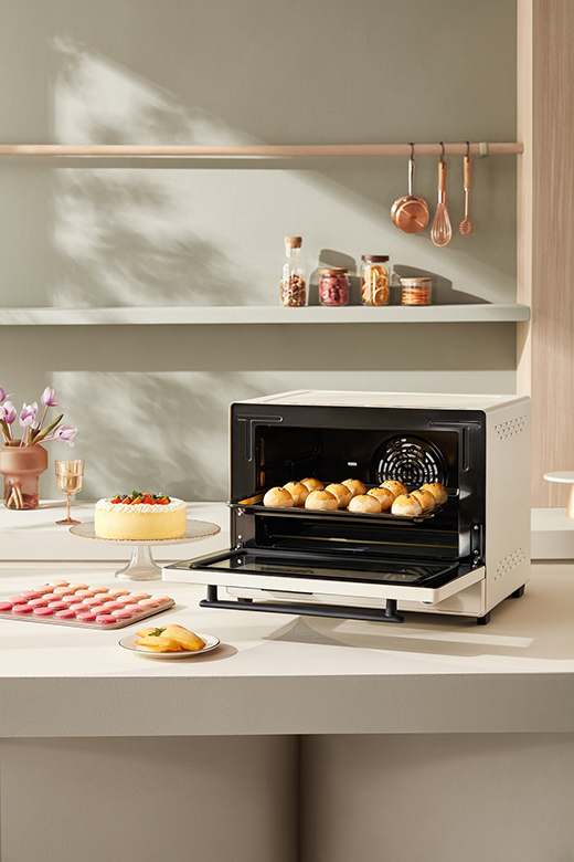長帝年度重磅：大白鯨烤箱，多層同烤讓下廚更高效