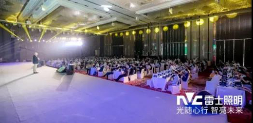 ��ݛ���!��ʿȫ����������һ��վ���L��!