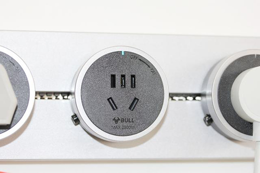 �������Ʒ����(chu��ng)���O(sh��)Ӌ(j��)�Ĺ�ţ�Ƅ�(d��ng)���ڲ���ϵ�y(t��ng)