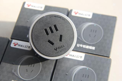 �������Ʒ����(chu��ng)���O(sh��)Ӌ(j��)�Ĺ�ţ�Ƅ�(d��ng)���ڲ���ϵ�y(t��ng)