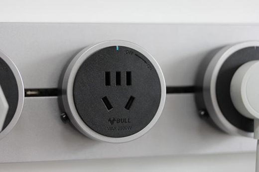 �������Ʒ����(chu��ng)���O(sh��)Ӌ(j��)�Ĺ�ţ�Ƅ�(d��ng)���ڲ���ϵ�y(t��ng)