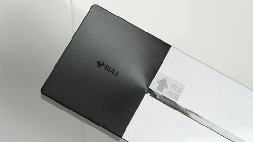 �������Ʒ����(chu��ng)���O(sh��)Ӌ(j��)�Ĺ�ţ�Ƅ�(d��ng)���ڲ���ϵ�y(t��ng)