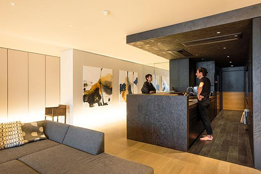 180�O��ƽ���x�O���L(f��ng)��ȫ�ݟo�����O(sh��)Ӌ