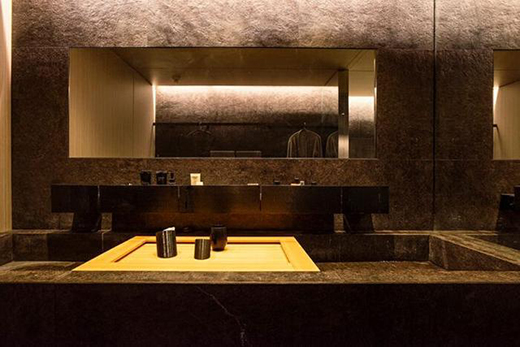 180�O��ƽ���x�O���L(f��ng)��ȫ�ݟo�����O(sh��)Ӌ