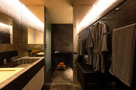 180�O��ƽ���x�O���L(f��ng)��ȫ�ݟo�����O(sh��)Ӌ