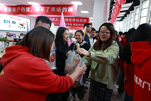 TATAľ�T�pʮһȫ�W(w��ng)�۷e�ɽ��~12.5�|�����T���Ƹ߳�!