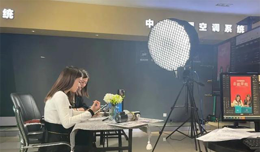 ���pʮһ���ЏV�W��˹�՚���������������ُ��