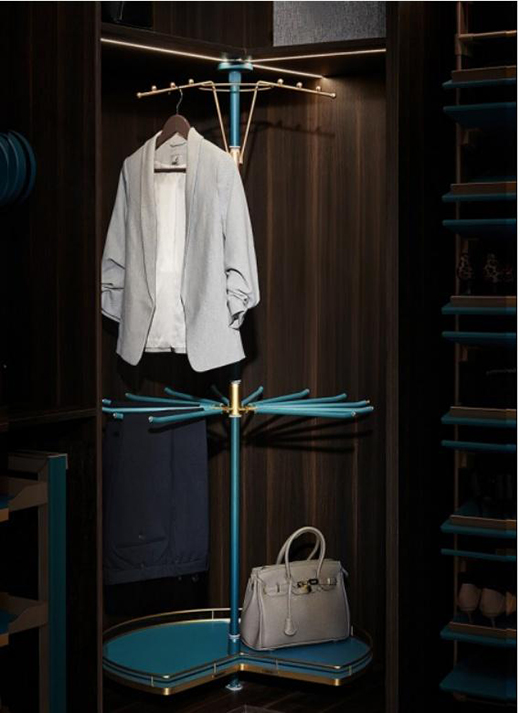 ����BVϵ���ռ{������o�㡰������ñ�g����ͬ���w�(y��n)