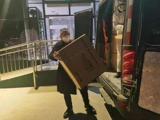 �������h����ʿ�����˱M�@؟�κ͓���