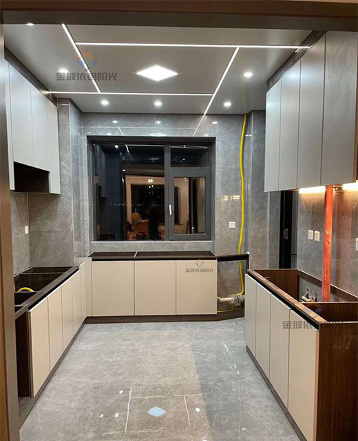 ӭ����ǰ��ȫ�X�Ҿ����~����|(zh��)���l(f��)չ�����A��