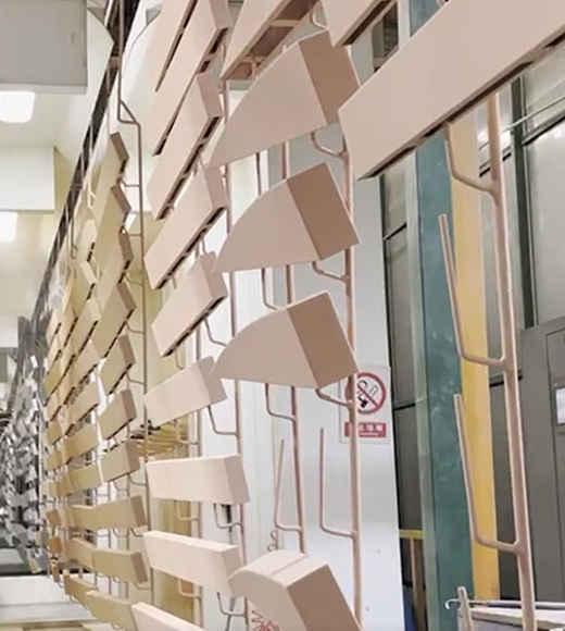 ľ�y�X�ΰ����칤ˇ��������_ľ�y�X�ΰ�Ĥ���|(zh��)������