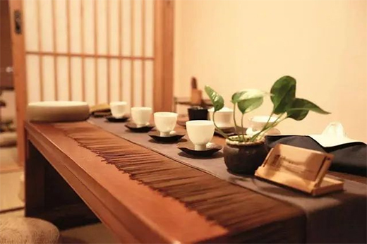 ��Ҿ�������g��������