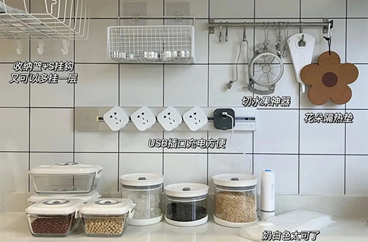 ���T��܉��������������N������