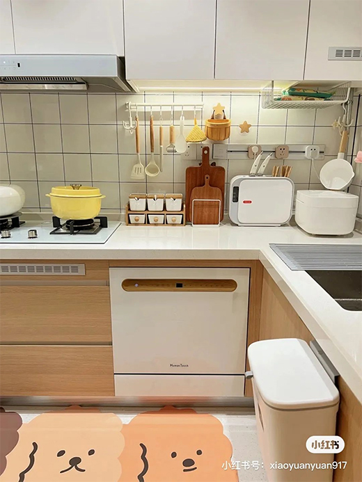 ���T��܉��������������N������