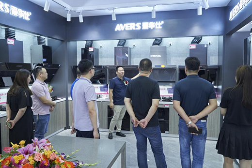 �V�|���A�����ܼҾ�ϲӭ���w�󼪣��_��(chu��ng)��δ��������������