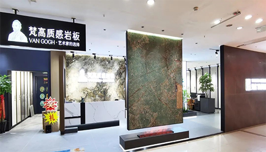 ���`�|(zh��)�Ўr�塤ͩ�l(xi��ng)�꣺�M�M�ҾӸ������������롰�ҡ���ģ��