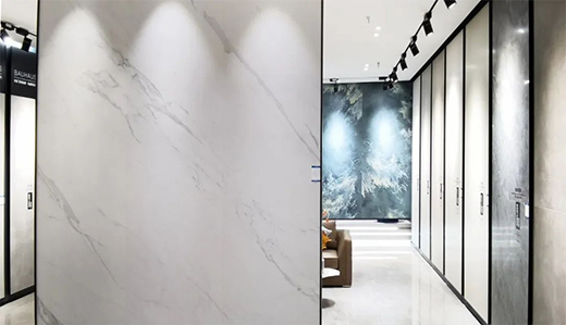 ���`�|(zh��)�Ўr�塤ͩ�l(xi��ng)�꣺�M�M�ҾӸ������������롰�ҡ���ģ��