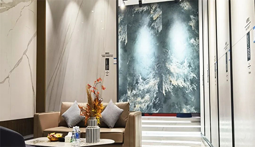 ���`�|(zh��)�Ўr�塤ͩ�l(xi��ng)�꣺�M�M�ҾӸ������������롰�ҡ���ģ��