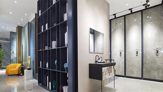 ���`�|(zh��)�Ўr�塤ͩ�l(xi��ng)�꣺�M�M�ҾӸ������������롰�ҡ���ģ��