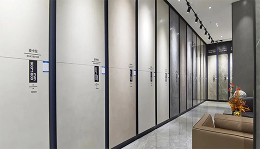 ���`�|(zh��)�Ўr�塤ͩ�l(xi��ng)�꣺�M�M�ҾӸ������������롰�ҡ���ģ��