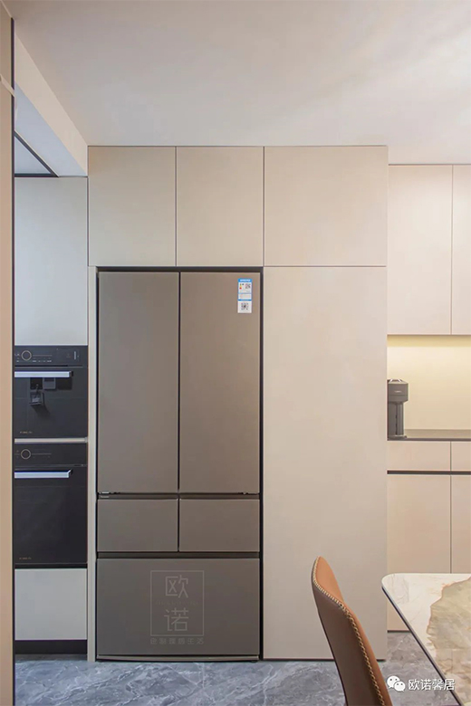 定制高級感的廚房櫥柜真的很治愈