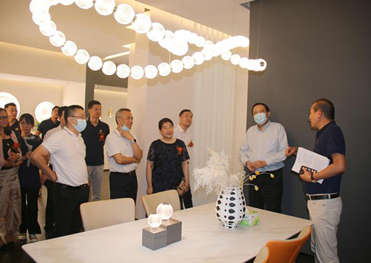 ��↢��|2022������ALED�o(h��)�ی������g(sh��)�l(f��)�����A�M��Ļ