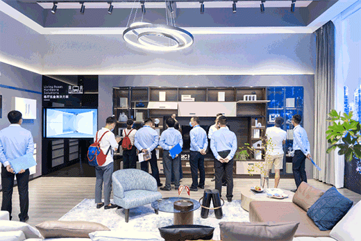 ��(d��ng)�t��׌��DTC2022��Ʒ�l(f��)����(hu��)�ߡ���+���g��ֱ���Wҫ�ʬF(xi��n)