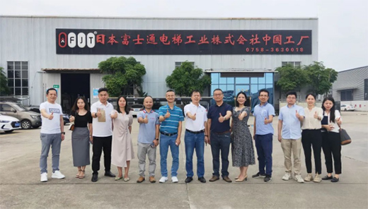 �ؑc���^(q��)�Ҿӽ����ИI(y��)�f(xi��)��(hu��)�I(l��ng)��(d��o)�W�R��ʿͨ��ݼ��F(tu��n)����ָ��(d��o)